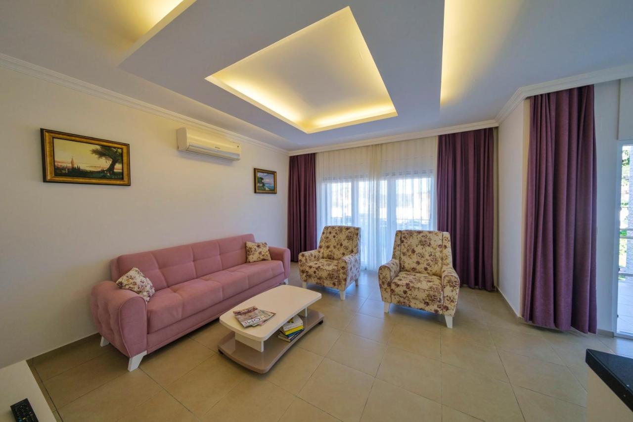 Golden Golf Sarigerme Villalari Luaran gambar